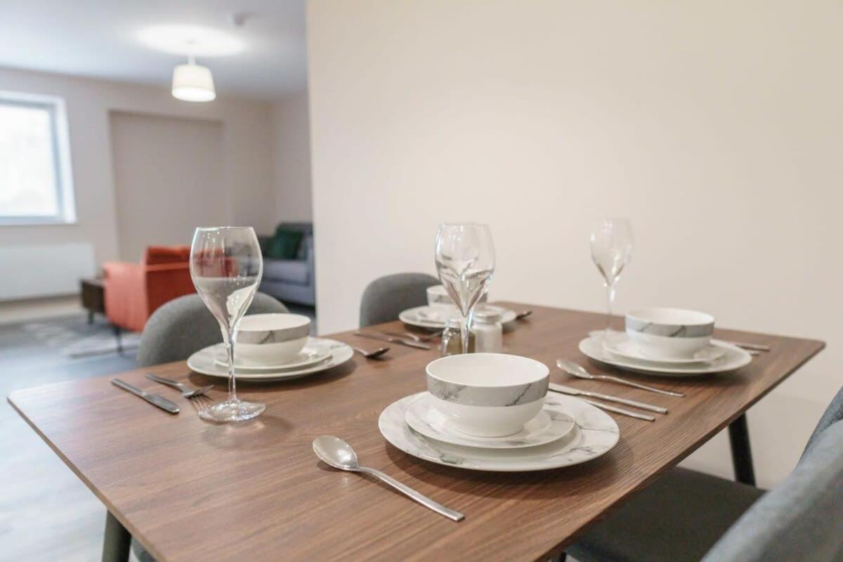 Bright 2 Bed Apartment Manchester - Sleeps 4 Exterior foto
