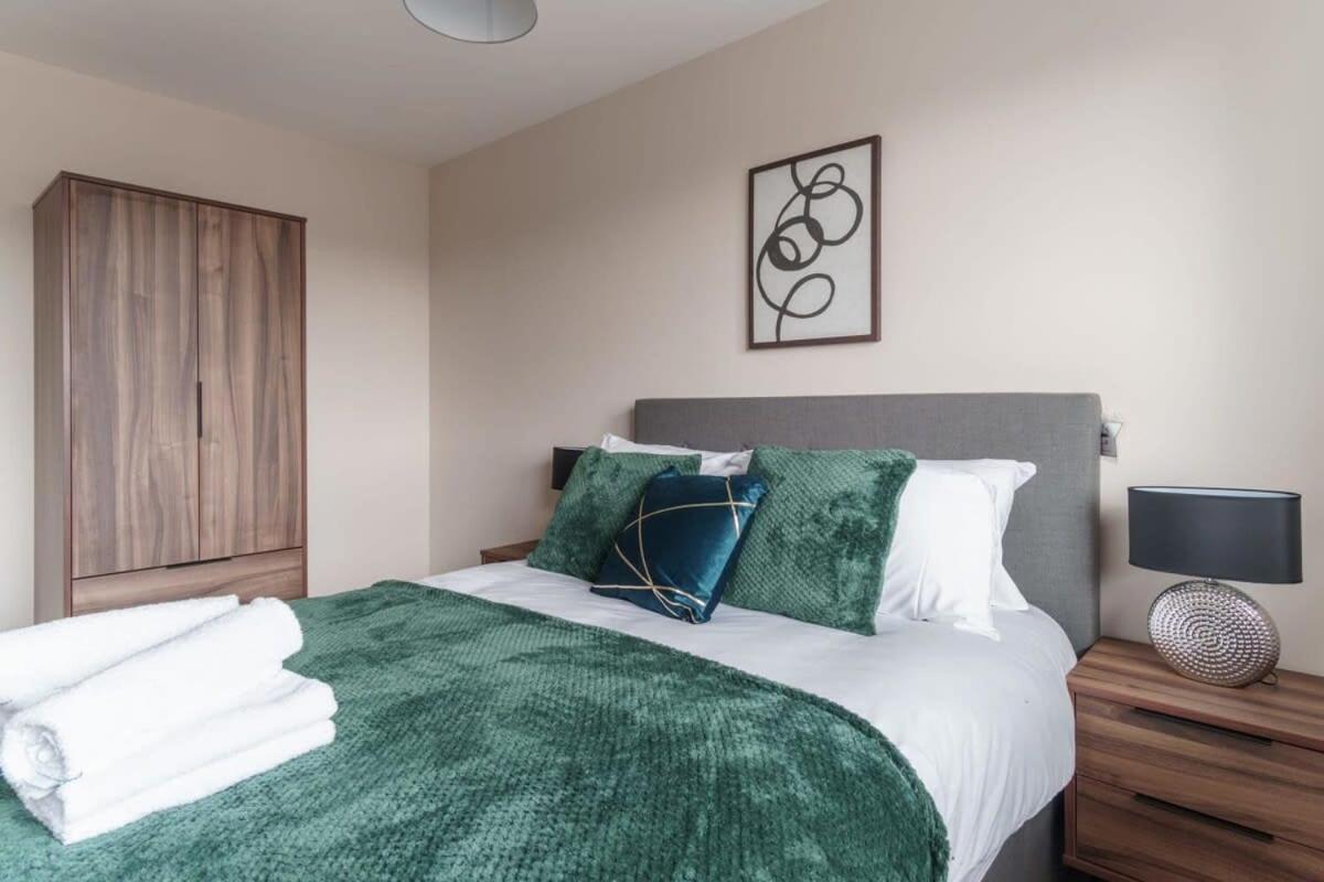 Bright 2 Bed Apartment Manchester - Sleeps 4 Exterior foto