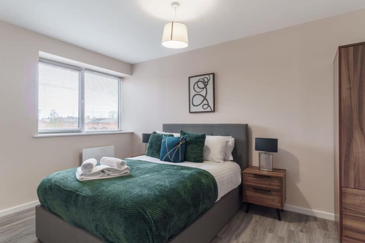 Bright 2 Bed Apartment Manchester - Sleeps 4 Exterior foto